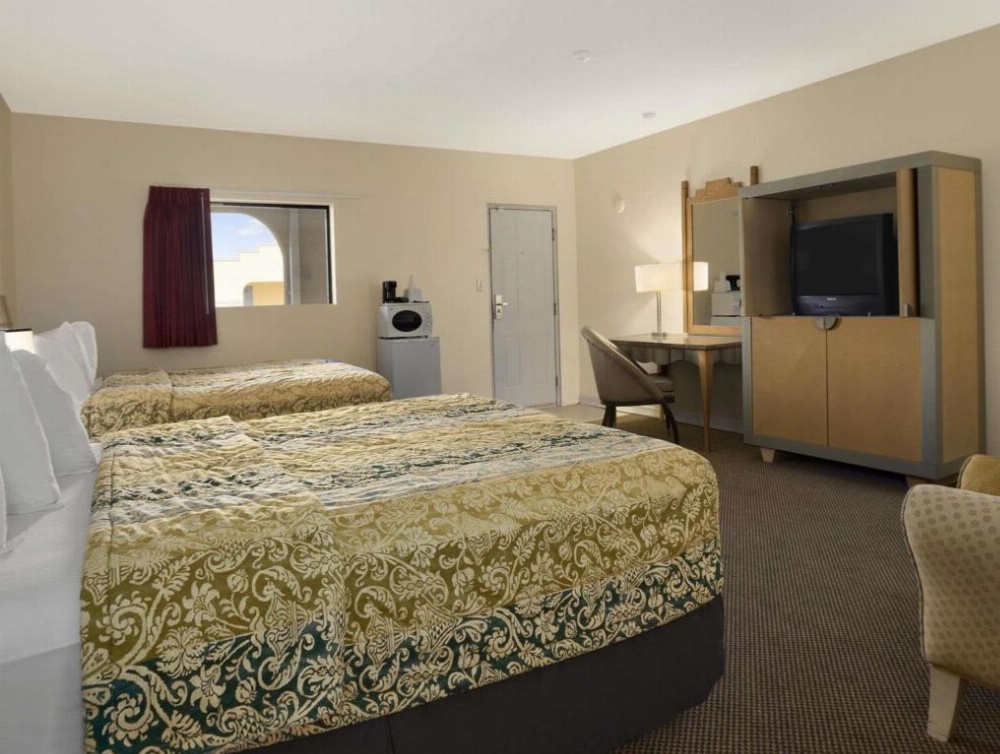 Travelodge by Wyndham Clovis Image 19